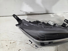 Load image into Gallery viewer, Frontscheinwerfer Toyota Yaris Cross LED Rechts Scheinwerfer Headlight SCH2406379248wh