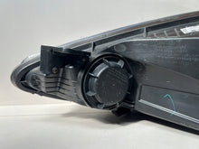 Load image into Gallery viewer, Frontscheinwerfer Hyundai I10 92102-B9000 Rechts Scheinwerfer Headlight
