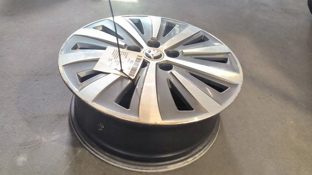 1x Alufelge 17 Zoll 6.5" 5x112 Skoda Superb Iii Rim Wheel FEL2793464417oc