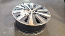 Load image into Gallery viewer, 1x Alufelge 17 Zoll 6.5" 5x112 Skoda Superb Iii Rim Wheel FEL2793464417oc