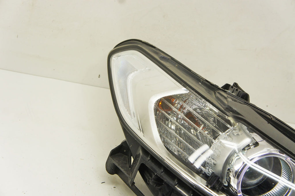 Frontscheinwerfer Ford Mondeo DS73-13W029-AE L90002936 Rechts Headlight