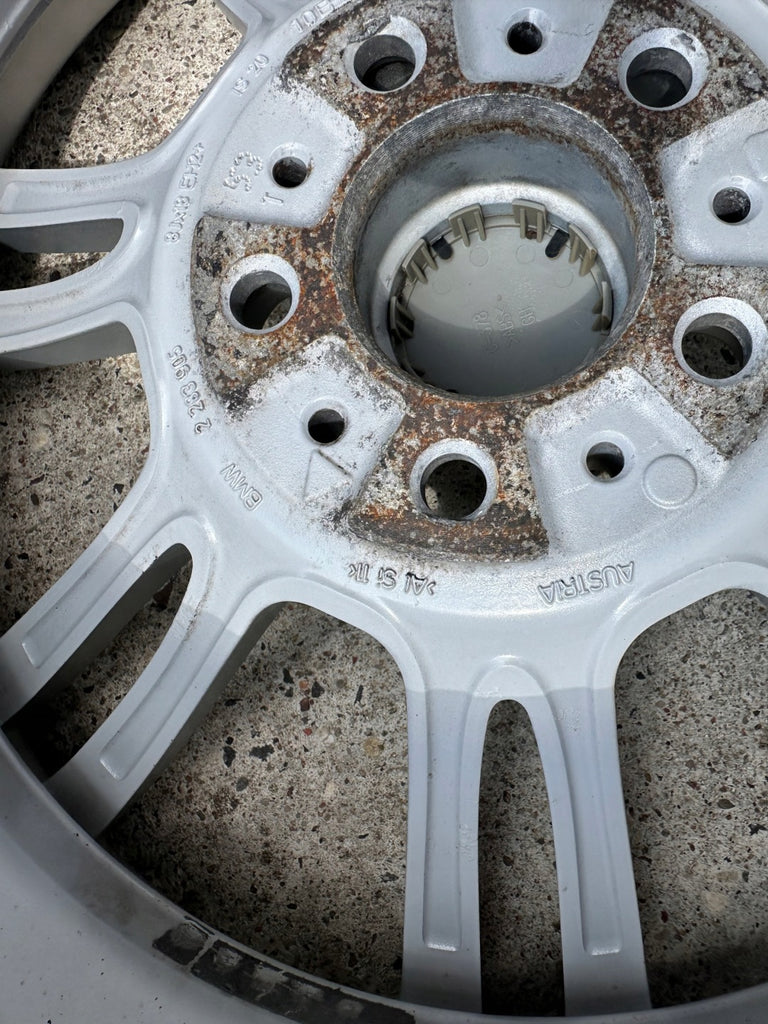 1x Alufelge 18 Zoll 8.0" 5x114.3 20ET Glanz Silber 2283905 BMW E93 E60 E90 FEL5006847630oa