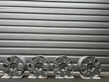 Laden Sie das Bild in den Galerie-Viewer, 4x Alufelge 16 Zoll 6.5" 5x112 33ET Audi Passat Sharan Touran Rim Wheel FEL2927474441eq