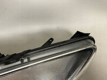 Laden Sie das Bild in den Galerie-Viewer, Frontscheinwerfer Mazda II BBP351041F Links Scheinwerfer Headlight