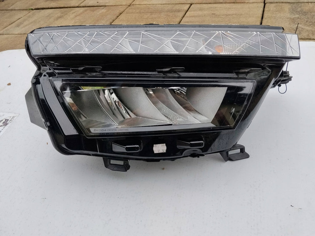 Frontscheinwerfer Skoda Kamiq 658941016 Rechts Scheinwerfer Headlight SCH7894108717li