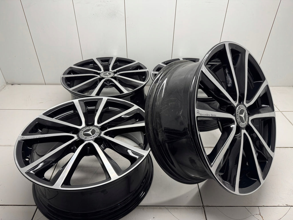 4x Alufelge 18 Zoll 7.5" 5x112 52ET Glanz Schwarz A2464010600 Mercedes-Benz Cla FEL4250877745cd