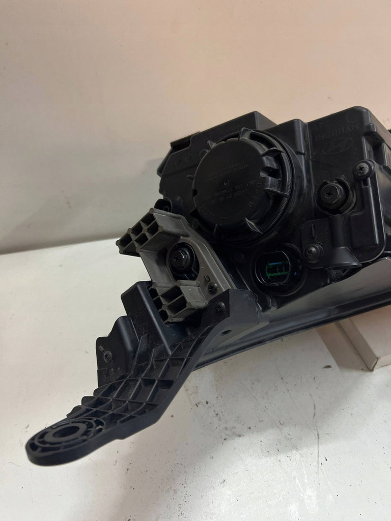 Frontscheinwerfer Hyundai Elantra 92102F2600 Rechts Scheinwerfer Headlight