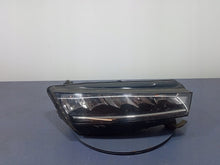 Laden Sie das Bild in den Galerie-Viewer, Frontscheinwerfer Skoda Octavia IV 5E4941016 LED Rechts Scheinwerfer Headlight SCH7083231191vz