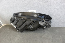 Laden Sie das Bild in den Galerie-Viewer, Frontscheinwerfer Skoda Octavia IV 5E4941016A LED Rechts Scheinwerfer Headlight SCH1654651477gg