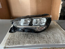 Load image into Gallery viewer, Frontscheinwerfer Opel Corsa F 39162648 Links Scheinwerfer Headlight