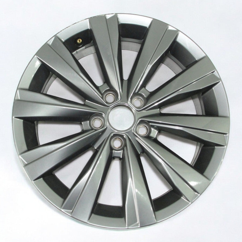 1x Alufelge 16 Zoll 6.5" 5x100 47ET Glanz Grau 2G0601025AE VW Polo Rim Wheel