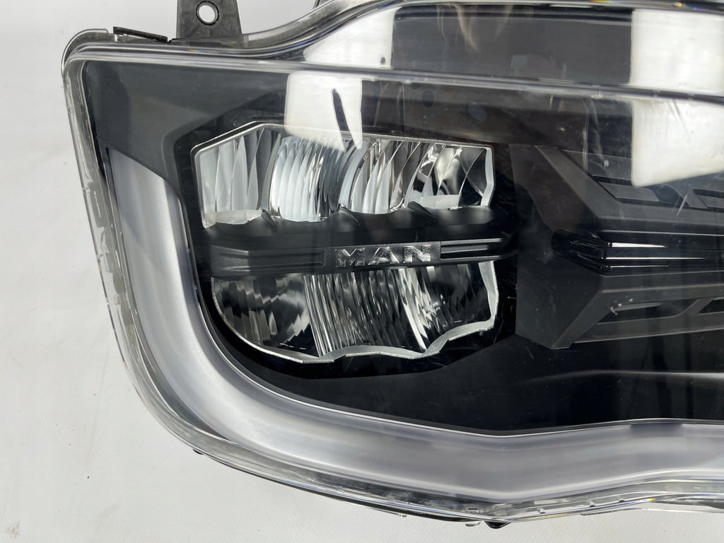 Frontscheinwerfer Man 81251016820 LED Rechts Scheinwerfer Headlight SCH8999696303rb