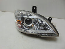 Laden Sie das Bild in den Galerie-Viewer, Frontscheinwerfer Mercedes-Benz Vito W639 A6398202961 Xenon Rechts Headlight