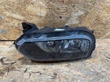 Load image into Gallery viewer, Frontscheinwerfer Dacia Spring 260607303R Ein Stück (Rechts oder Links)