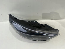 Laden Sie das Bild in den Galerie-Viewer, Frontscheinwerfer Hyundai I30 III 92102G4600 Rechts Scheinwerfer Headlight