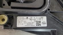 Laden Sie das Bild in den Galerie-Viewer, Frontscheinwerfer Opel Astra L 9855316680 9855316580 LED Rechts oder Links SCH1144105218di
