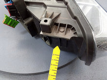 Laden Sie das Bild in den Galerie-Viewer, Frontscheinwerfer Ford Focus -801133- Links Scheinwerfer Headlight SCH3605253300md