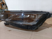 Laden Sie das Bild in den Galerie-Viewer, Frontscheinwerfer Skoda Octavia 5E4941015A LED Links Scheinwerfer Headlight SCH3208775900hn