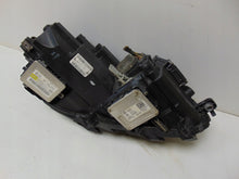 Load image into Gallery viewer, Frontscheinwerfer VW Touran 1T1941751E Xenon Ein Stück (Rechts oder Links)