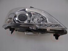 Load image into Gallery viewer, Frontscheinwerfer Mercedes-Benz Viano A6398202961 1ZS009627-32 Xenon Rechts