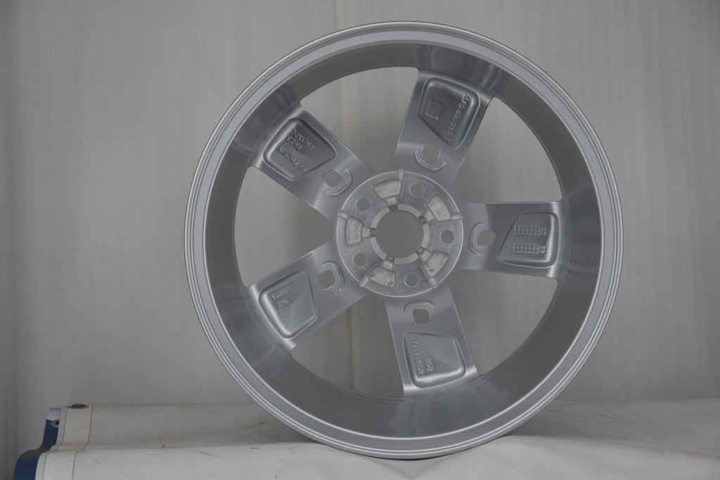 1x Alufelge 17 Zoll 7.0" 5x112 49ET Glanz Silber 5F0601025T Seat Rim Wheel FEL4965269272vo