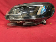 Load image into Gallery viewer, Frontscheinwerfer Opel Zafira Vivaro 9832837680-00 00218275-01 Xenon Links