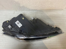 Load image into Gallery viewer, Frontscheinwerfer VW Polo 2G1941036F Full LED Rechts Scheinwerfer Headlight SCH7077772010xr