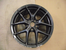 Laden Sie das Bild in den Galerie-Viewer, 1x Alufelge 18 Zoll 8.0" 5x112 54ET Glanz Graphit 8092353GRE BMW M1 Rim Wheel FEL3234627102eg