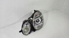 Laden Sie das Bild in den Galerie-Viewer, Frontscheinwerfer Mercedes-Benz W211 1246342353 Links Scheinwerfer Headlight SCH4023172794ml