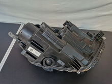 Laden Sie das Bild in den Galerie-Viewer, Frontscheinwerfer Ford Ecosport GN1513W030YA Links Scheinwerfer Headlight SCH5623517439km