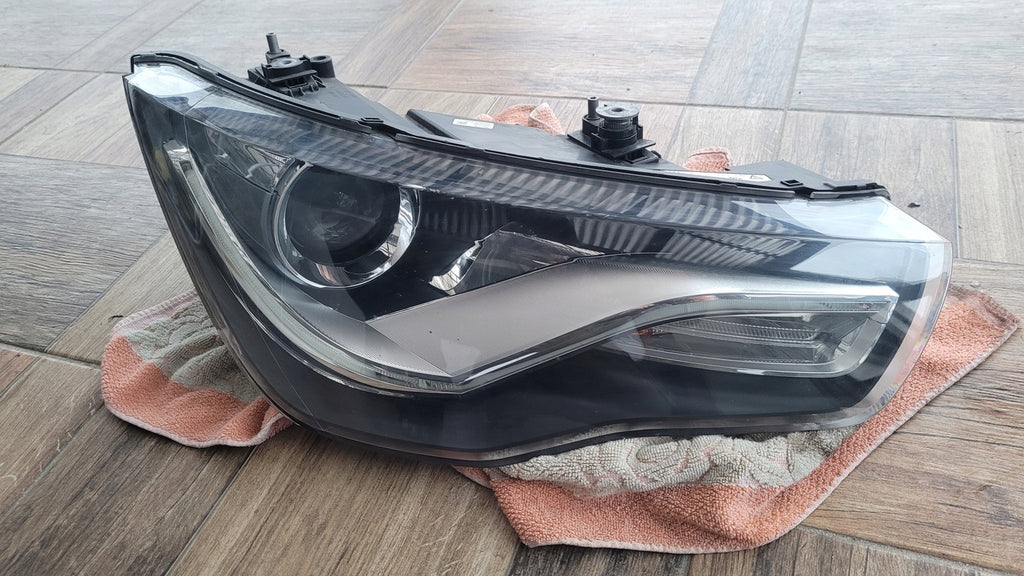 Frontscheinwerfer Audi A1 8X0941004J Xenon Rechts Scheinwerfer Headlight