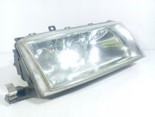 Laden Sie das Bild in den Galerie-Viewer, Frontscheinwerfer Skoda Octavia I M3R9P3 00018590 Rechts Scheinwerfer Headlight SCH5804297499tp