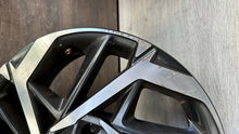 Laden Sie das Bild in den Galerie-Viewer, 1x Alufelge 17 Zoll 7.0&quot; 4x100 52910-Q0300 Hyundai Rim Wheel