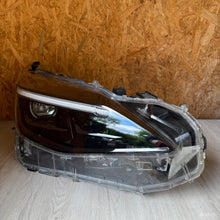 Laden Sie das Bild in den Galerie-Viewer, Frontscheinwerfer Toyota Yaris Cross Full LED Ein Satz Scheinwerfer Headlight SCH1236725391ja