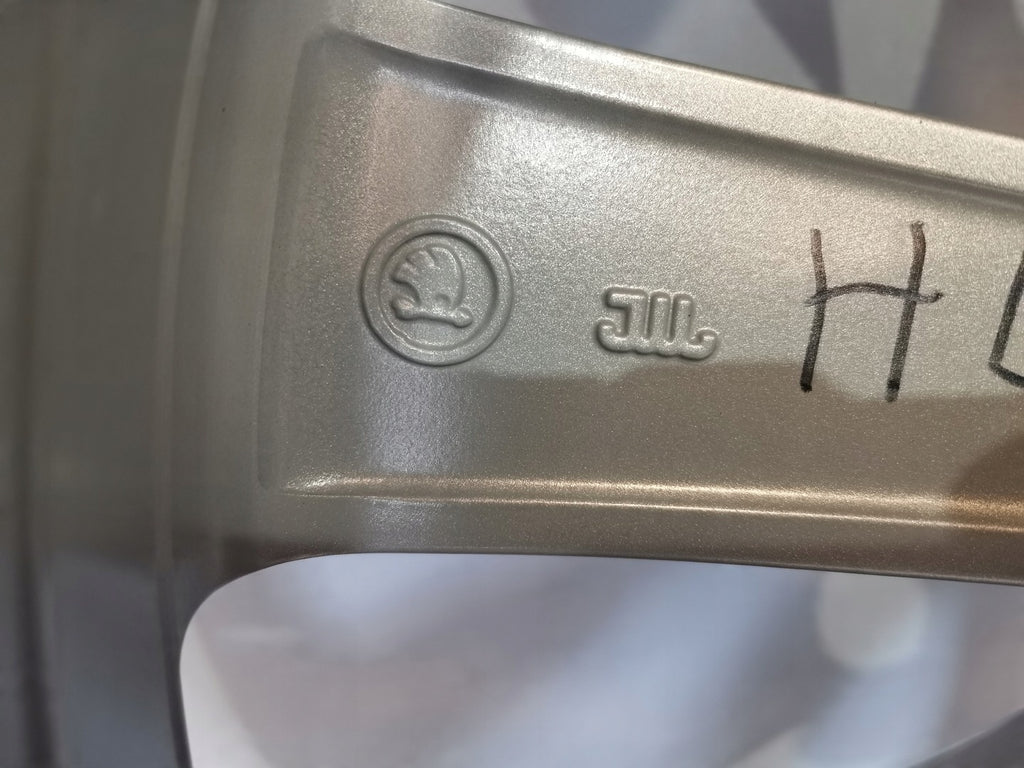 1x Alufelge 19 Zoll 8.0" 5x112 45ET 5LA601025 Skoda Enyaq Rim Wheel