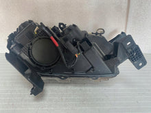 Laden Sie das Bild in den Galerie-Viewer, Frontscheinwerfer Ford Ranger Links Scheinwerfer Headlight SCH7369981661ck