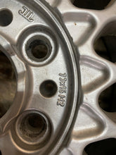 Load image into Gallery viewer, 1x Alufelge 17 Zoll 7.0" 5x120 1179774 BMW E32 E34 Rim Wheel FEL3454728273ac