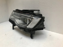 Laden Sie das Bild in den Galerie-Viewer, Frontscheinwerfer Jeep Grand Cherokee Wk2 Xenon Links Scheinwerfer Headlight SCH8270838017pj