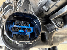 Load image into Gallery viewer, Frontscheinwerfer Hyundai Tucson 92102-D7200 Rechts Scheinwerfer Headlight SCH6591976172hn