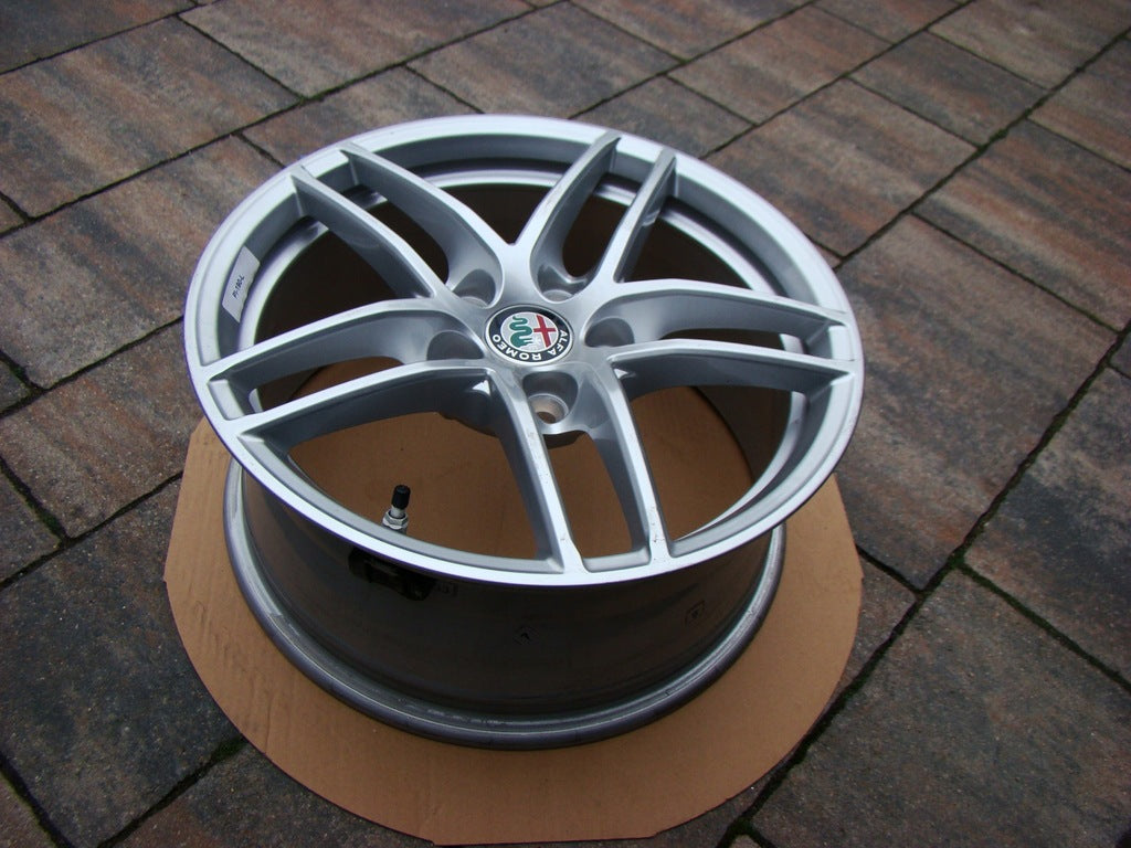 1x Alufelge 16 Zoll 7.0" 5x110 31ET 156107467 Alfa Romeo Giulietta Giulia FEL7095775394ou
