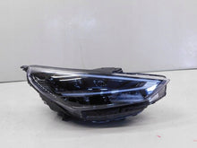 Laden Sie das Bild in den Galerie-Viewer, Frontscheinwerfer Hyundai I30 III 92102G4600 LED Rechts Scheinwerfer Headlight