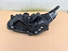 Laden Sie das Bild in den Galerie-Viewer, Frontscheinwerfer Opel Crossland X 462161423 Rechts Scheinwerfer Headlight SCH5046644100vb