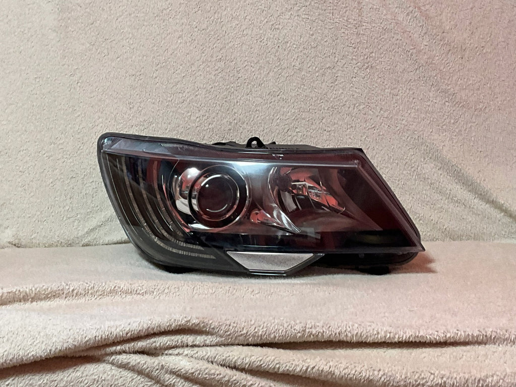 Frontscheinwerfer Skoda Superb II 3T1941016H Rechts Scheinwerfer Headlight