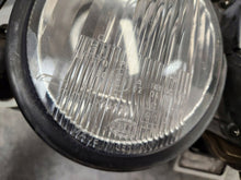 Laden Sie das Bild in den Galerie-Viewer, Frontscheinwerfer Mercedes-Benz W210 W210SCZ Xenon Links Scheinwerfer Headlight SCH8553389443ut