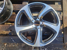 Laden Sie das Bild in den Galerie-Viewer, 1x Alufelge 18 Zoll 8.0" 5x112 43ET Glanz Schwarz A2134013200 Mercedes-Benz W213 FEL3944807822sj
