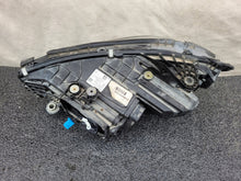 Laden Sie das Bild in den Galerie-Viewer, Frontscheinwerfer Mercedes-Benz W206 A2069063003 Full LED Rechts Headlight SCH7319748834sx