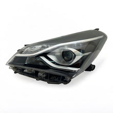 Laden Sie das Bild in den Galerie-Viewer, Frontscheinwerfer Toyota Yaris Links Scheinwerfer Headlight