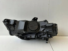 Laden Sie das Bild in den Galerie-Viewer, Frontscheinwerfer Audi A3 8V0941006E Rechts Scheinwerfer Headlight