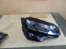 Laden Sie das Bild in den Galerie-Viewer, Frontscheinwerfer Skoda Karoq 57B941016F Rechts Scheinwerfer Headlight SCH1042700299oe