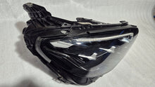 Laden Sie das Bild in den Galerie-Viewer, Frontscheinwerfer Mercedes-Benz W213 A2139067609 Full LED Rechts Headlight SCH3649281828bw